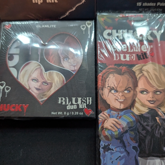 Glamlite Chucky CRAZY IN LOVE set - Picture 2 of 5